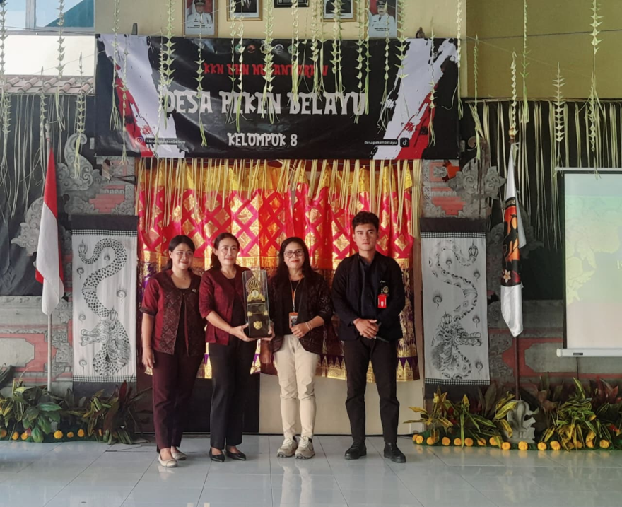 PERPISAHAN MAHASISWA KKN UNIVERSITAS HINDU NEGERI I GUSTI BAGUS SUGRIWA DENPASAR