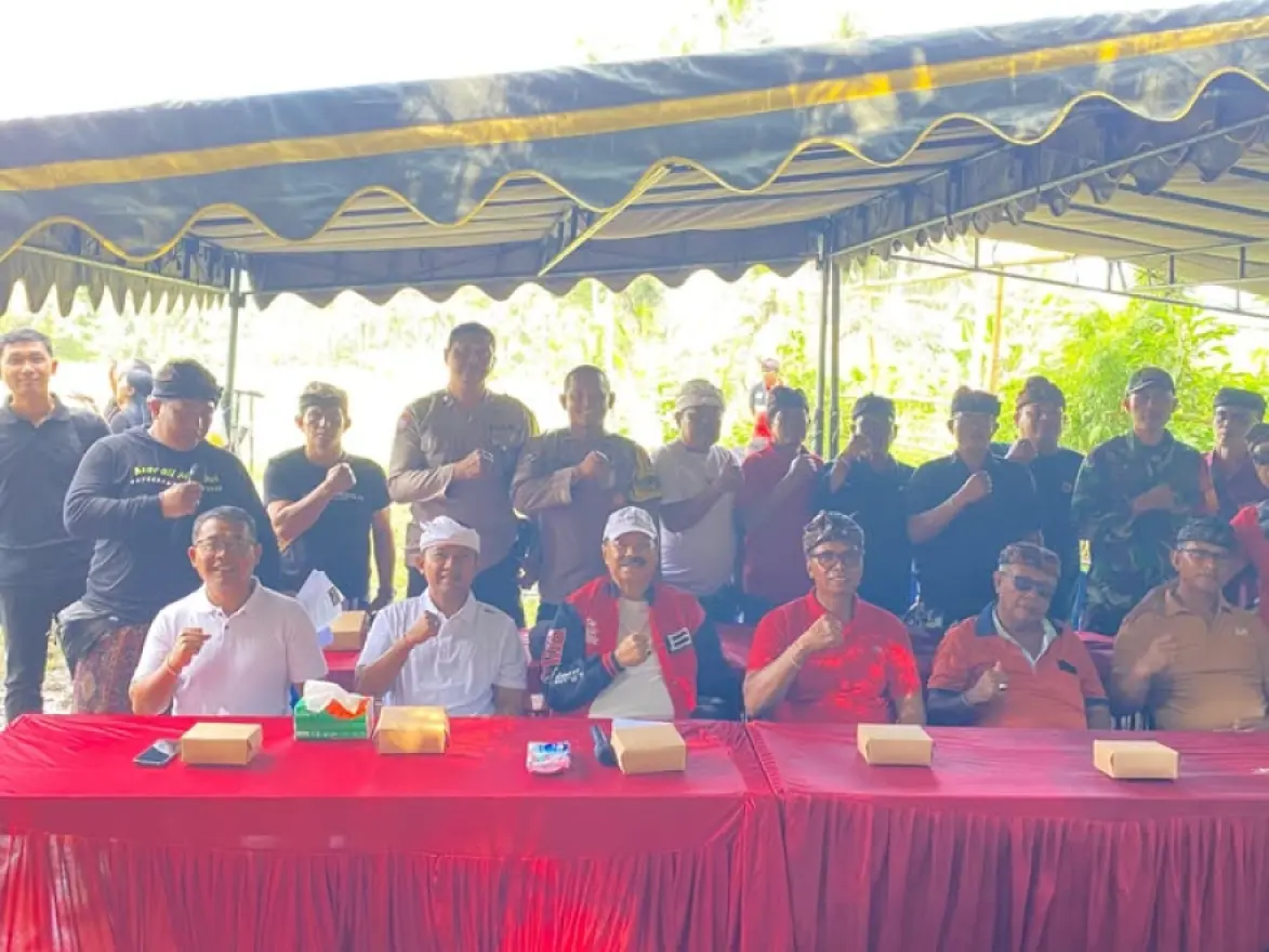 LOMBA MANCING AIR DERAS PENGGALIAN DANA PURA PESIMPANGAN LUHUR BATU KARU